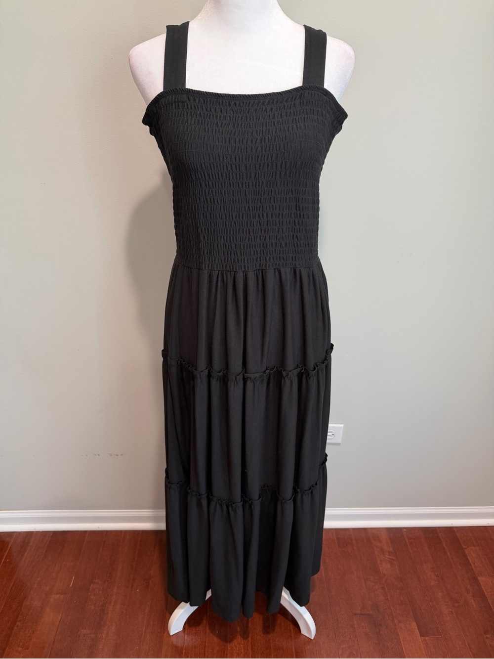 Zenana Outfitters Black Smocked Tiered Maxi Dress Large